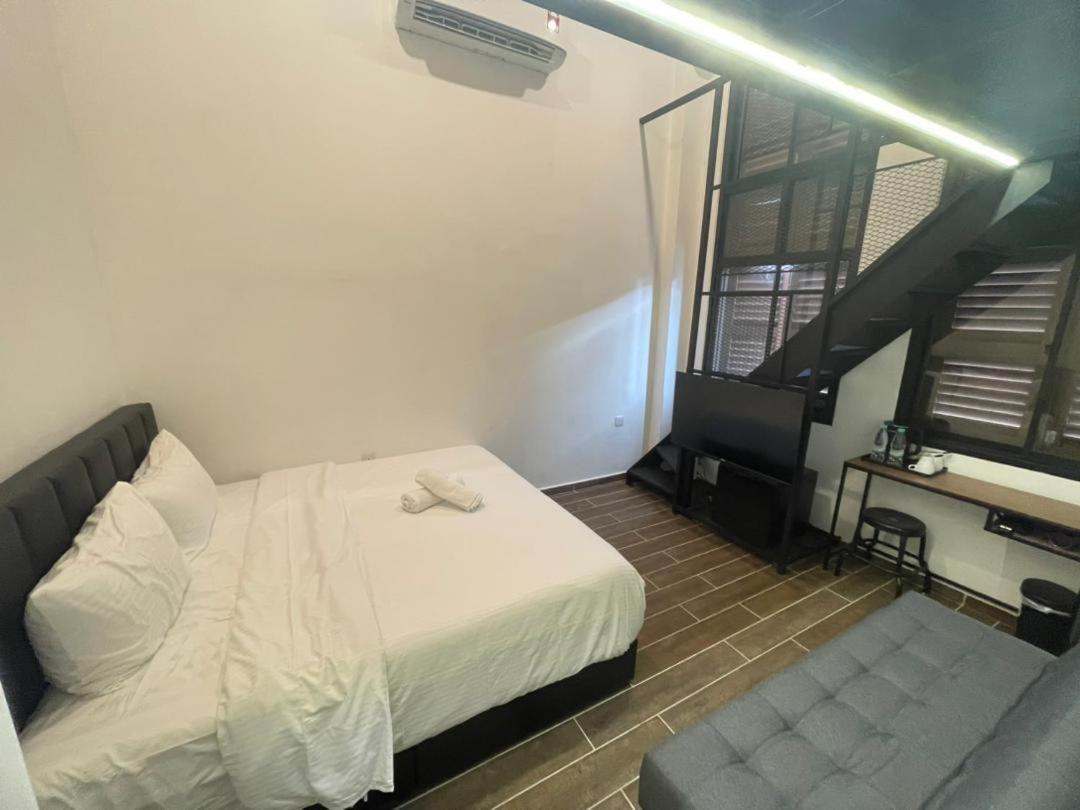 The Magazine Boutique Hotel George Town Exterior photo